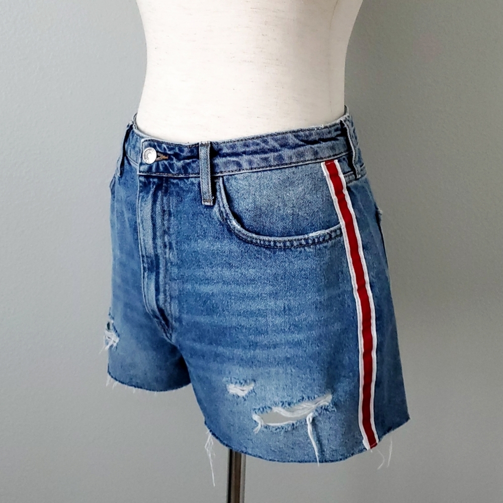 Forever 21 High Waisted Distressed Jean Shorts With Side Stripes, Size 30, 10/12